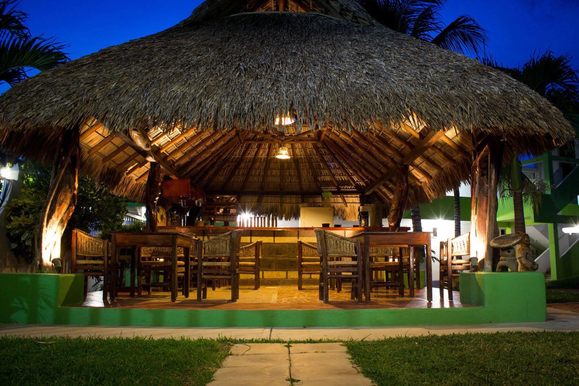 Hotel & Suites Punta Esmeralda Puerto Escondido  Zewnętrze zdjęcie